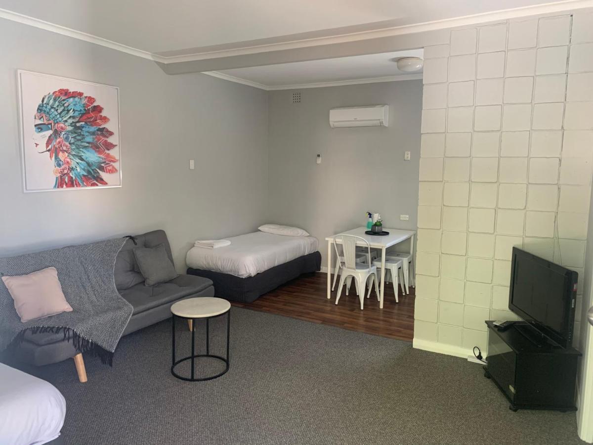 Hello Adelaide Motel And Apartments Екстериор снимка