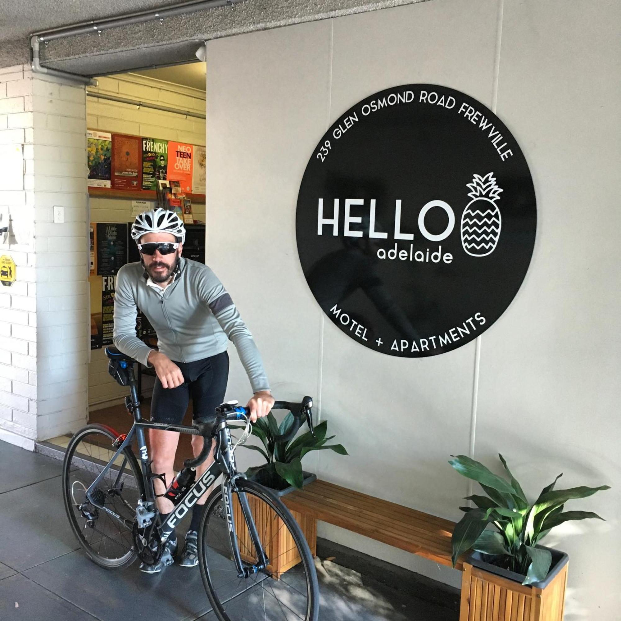 Hello Adelaide Motel And Apartments Екстериор снимка